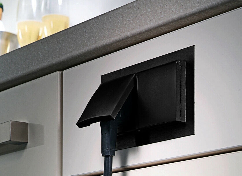 Enchufe de cocina CucineOggi ENERGY BOX 2E - IL 834NG negro - 2 Enchufes.